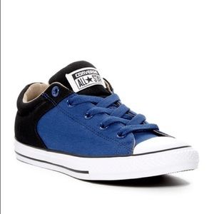 Boys Converse Sneakers Blue Size 5